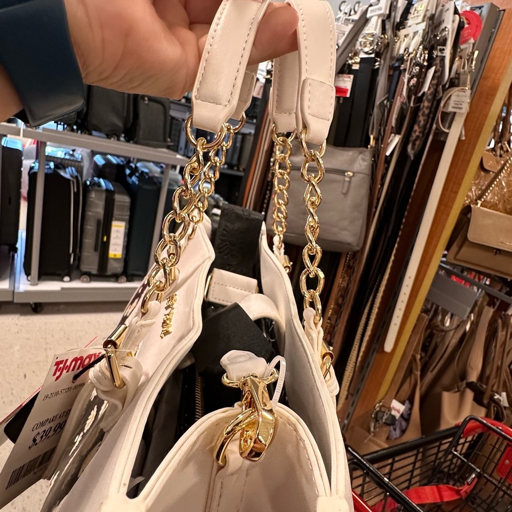Betsey Johnson Daisy Print Tote Bag | White & Black Floral Purse w/ chain handle - Picture 7 of 7